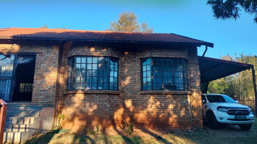 3 Bedroom Property for Sale in Safari Gardens North West